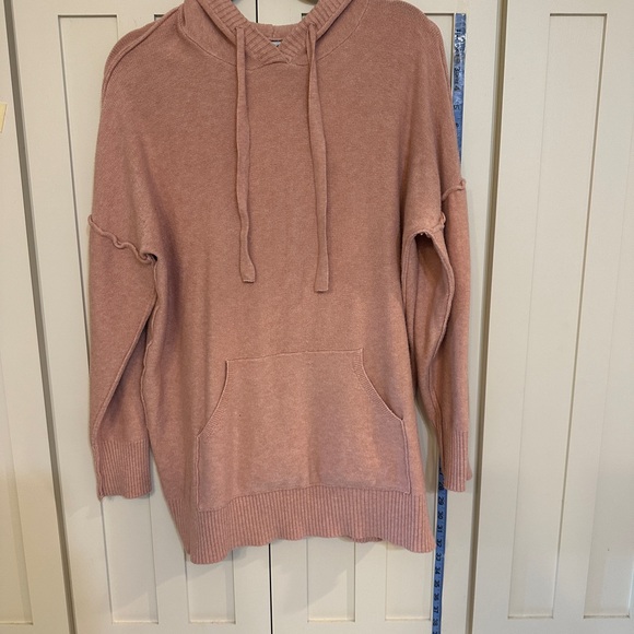 Pink hoodie sweater - Picture 2 of 3